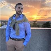 Ingeniero , dicté clases de matemáticas a niños y niñas con trastorno de atención